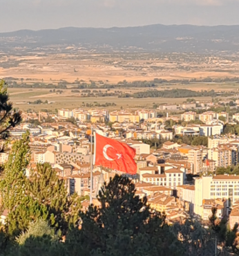 TARİHLE MANZARANIN BULUŞTUĞU YER: KÜTAHYA KALESİ