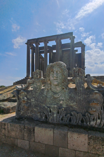 SESSİZ İHTİŞAM: AİZANOİ