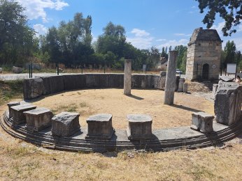 ROMA'NIN ANADOLU'DAKİ İLK BORSASI: AİZANOİ MACELLUMU