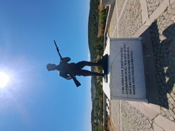 AZİZ RUHLARIYLA VATANI KUCAKLAYAN ŞEHİTLERİMİZ: ASLIHANLAR ŞEHİTLİĞİ