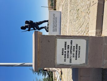 AZİZ RUHLARIYLA VATANI KUCAKLAYAN ŞEHİTLERİMİZ: ASLIHANLAR ŞEHİTLİĞİ