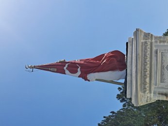 SANCAĞIN ARDINDA SAKLI VEFA: ŞEHİT SANCAKTAR MEHMETÇİK ANITI