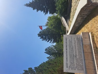 SANCAĞIN ARDINDA SAKLI VEFA: ŞEHİT SANCAKTAR MEHMETÇİK ANITI