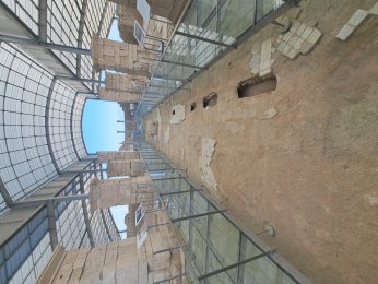 KENDİ BAŞINA BİR DÜNYA: LAODİKYA ANTİK KENTİ