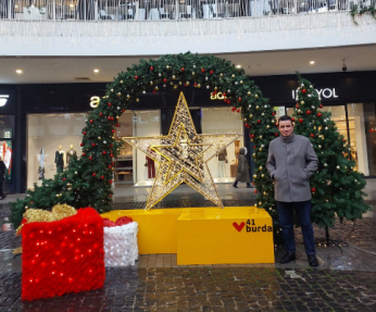 41 BURDA AVM'DE YILBAŞI HAVASI