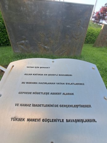 ŞEHRİN İÇİNDE TARİHE AÇILAN ALAN: KINALI ASKER PARKI