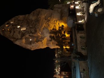 GÖREME'DE AKŞAMIN IŞIL IŞIL HALİ