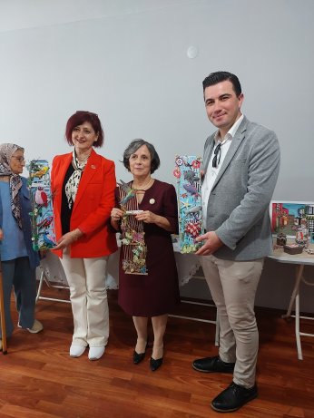 ÜLKER KILIÇ’TAN “ GERİ DÖNÜŞÜMLE GELECEĞE” KONULU KİŞİSEL FARKINDALIK SERGİSİ 