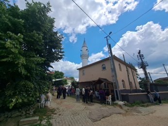 HACER YILMAZ TEYZEMİZE SON VAZİFEMİZİ YERİNE GETİRDİK