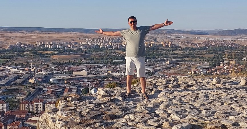 SURLARIN ÜZERİNDEN KUŞBAKIŞI GÜZELLİK