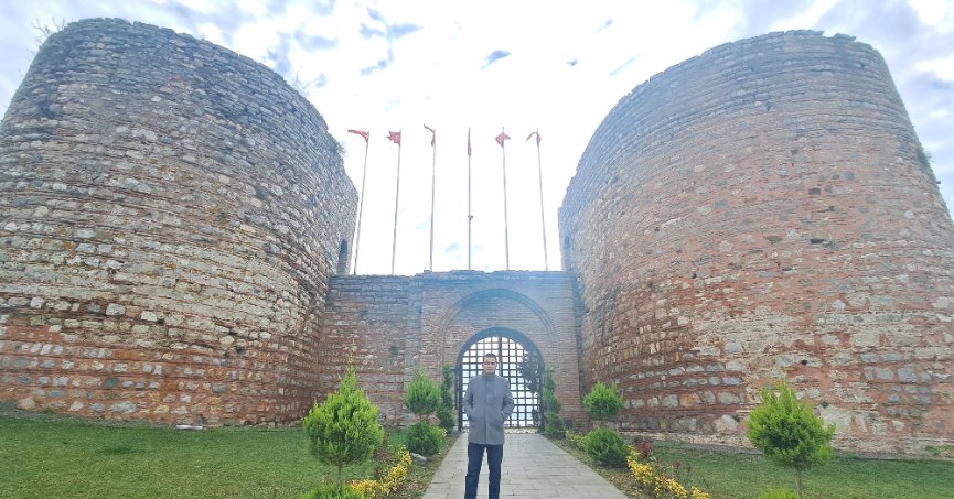 İZMİT KÖRFEZİNİ KORUYAN TARİHİ YAPI: ESKİHİSAR KALESİ