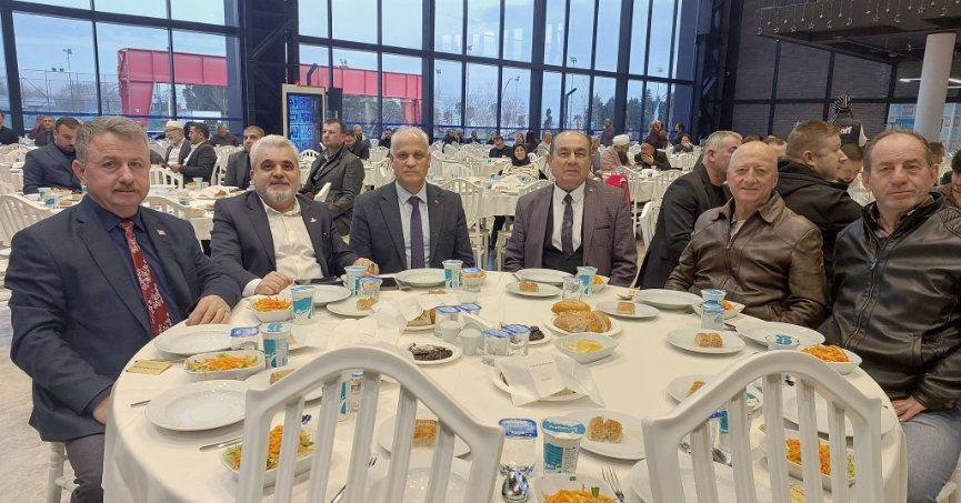 SALİM YAŞAR KOCAELİ BÜYÜKŞEHİR'İN STK İFTAR PROGRAMINA KATILDI