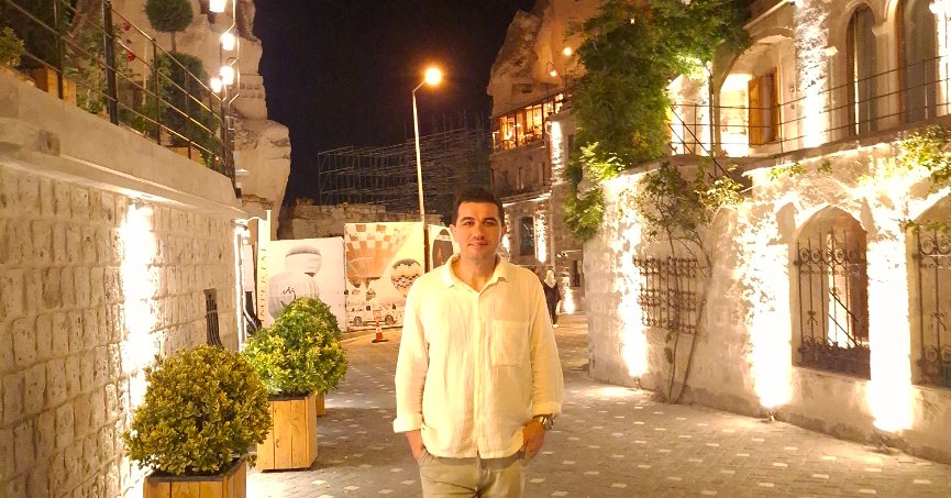 GÖREME'DE AKŞAMIN IŞIL IŞIL HALİ