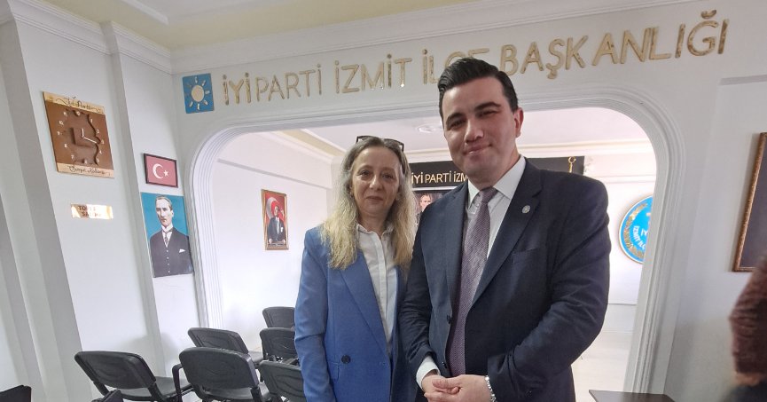 KADIN KOLLARI BAŞKANIMIZ İLE PARTİMİZDE BAYRAMLAŞMA PROGRAMINDA