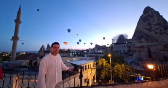 GÜNE BALONLARIN DANSIYLA MERHABA